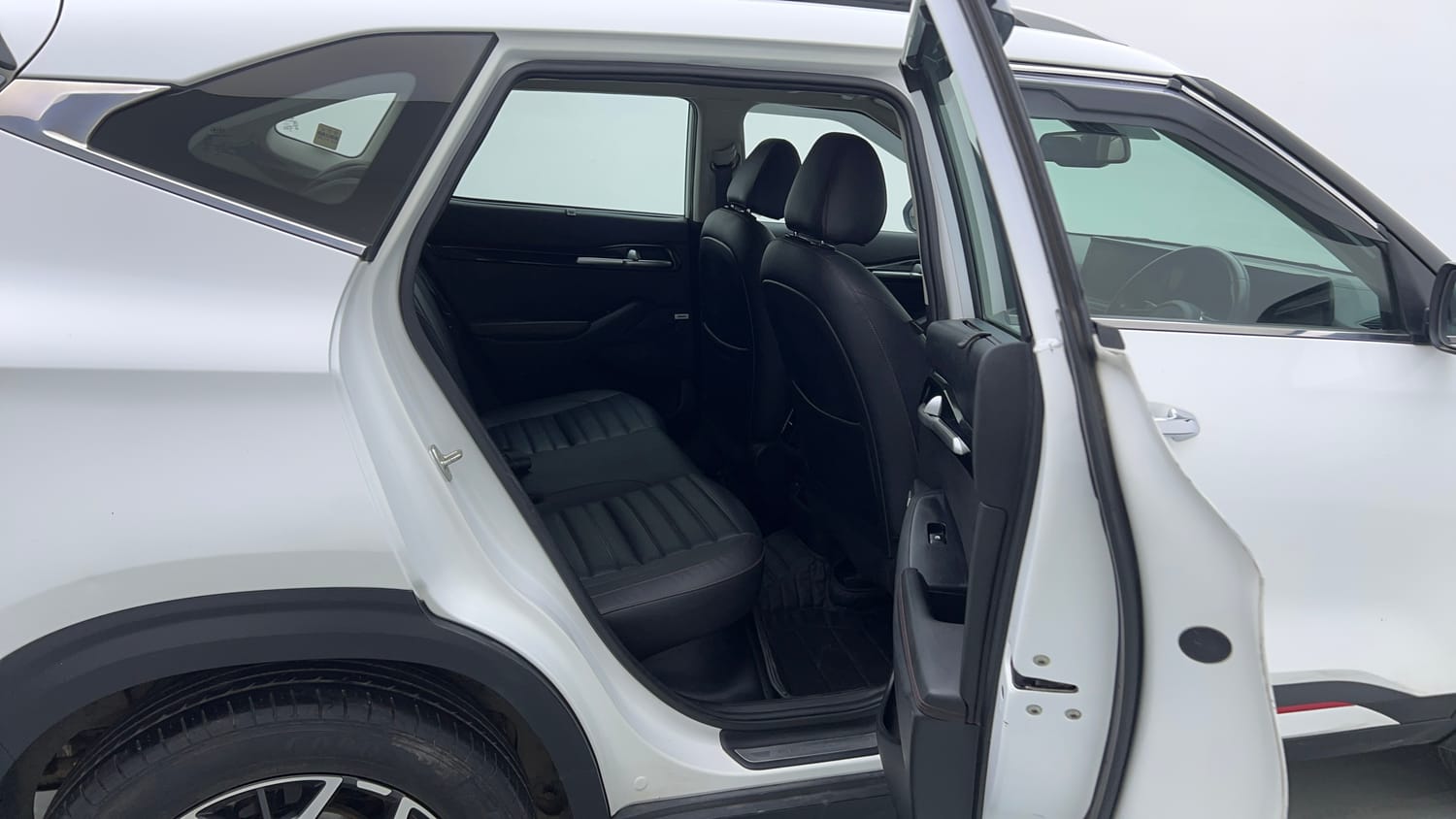 Used 2020 Kia Seltos GTX Plus DCT 1.4 Petrol Automatic interior RIGHT SIDE REAR DOOR CABIN VIEW