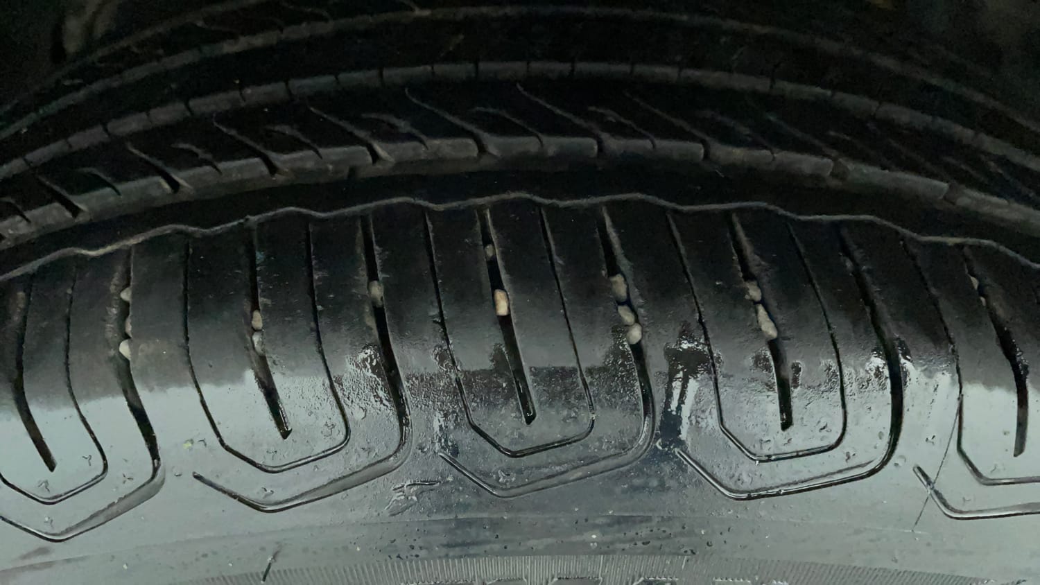 Used 2024 Tata Nexon Creative Plus 1.2 Revotron Petrol 7DCA Petrol Automatic tyres LEFT FRONT TYRE TREAD VIEW