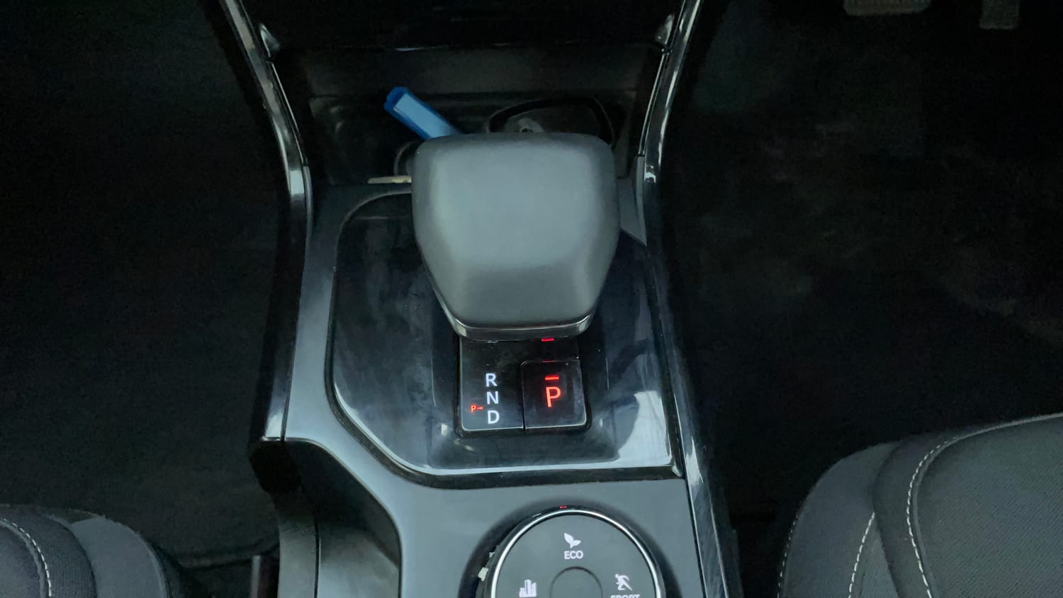Used 2024 Tata Nexon Creative Plus 1.2 Revotron Petrol 7DCA Petrol Automatic interior GEAR  KNOB VIEW