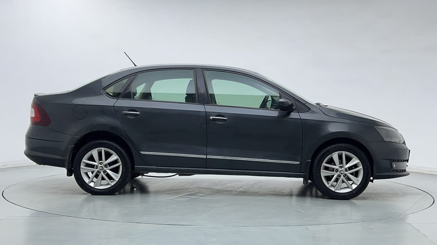 2020 Skoda Rapid Style-5