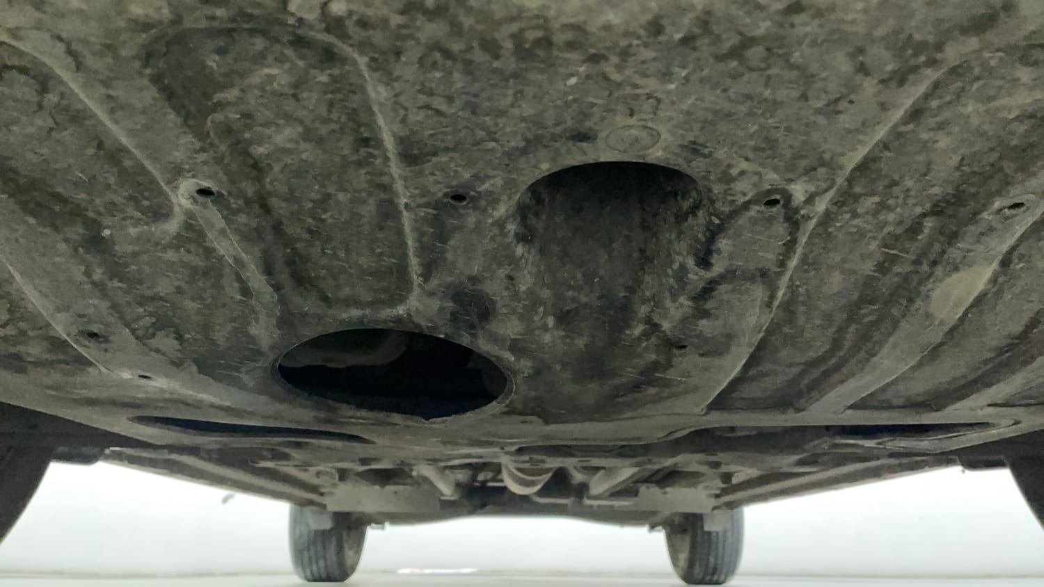 Used 2020 kia Seltos GTX DCT 1.4 Petrol Automatic extra FRONT LEFT UNDERBODY VIEW