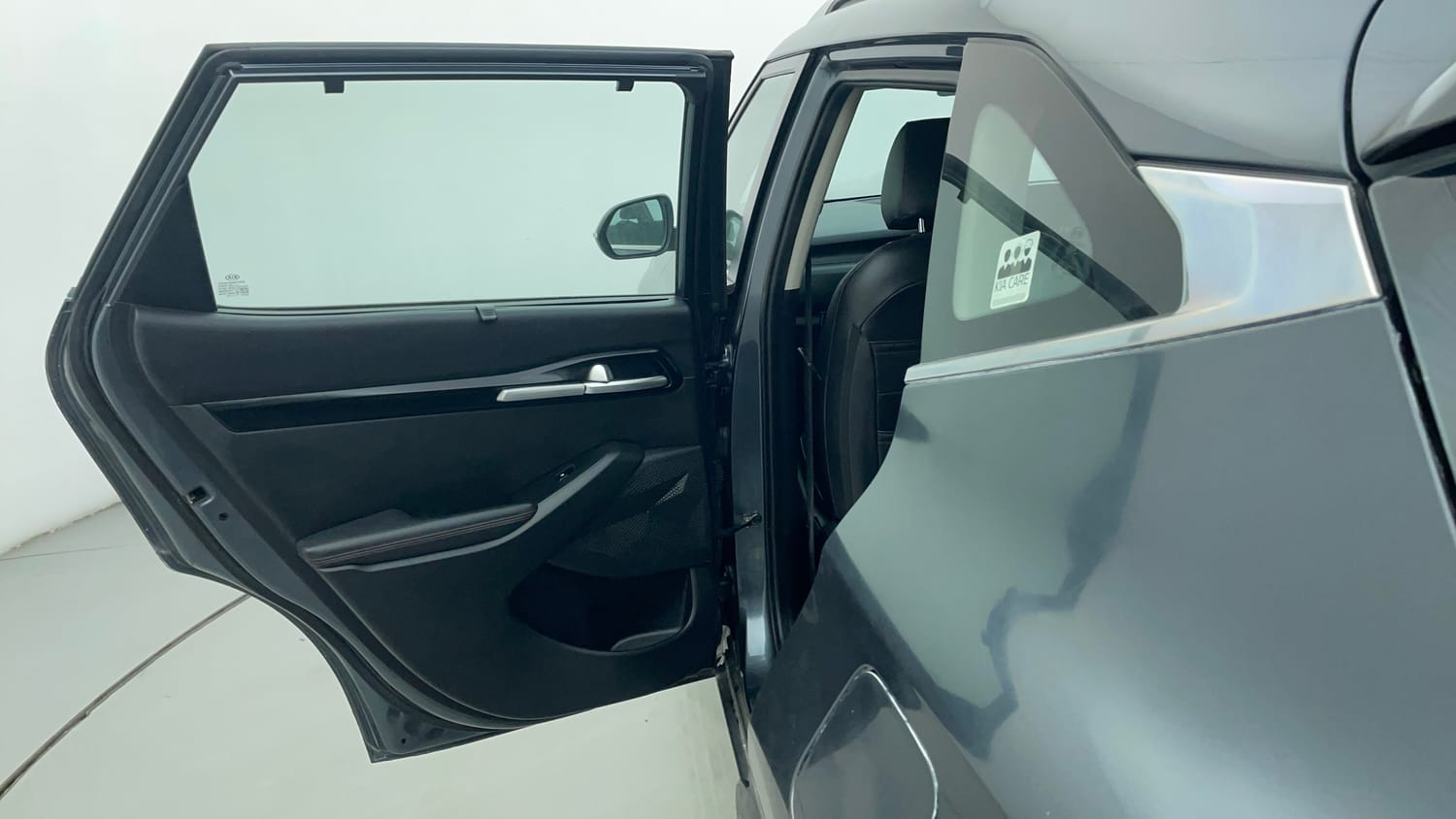 Used 2020 kia Seltos GTX DCT 1.4 Petrol Automatic interior LEFT REAR DOOR OPEN VIEW