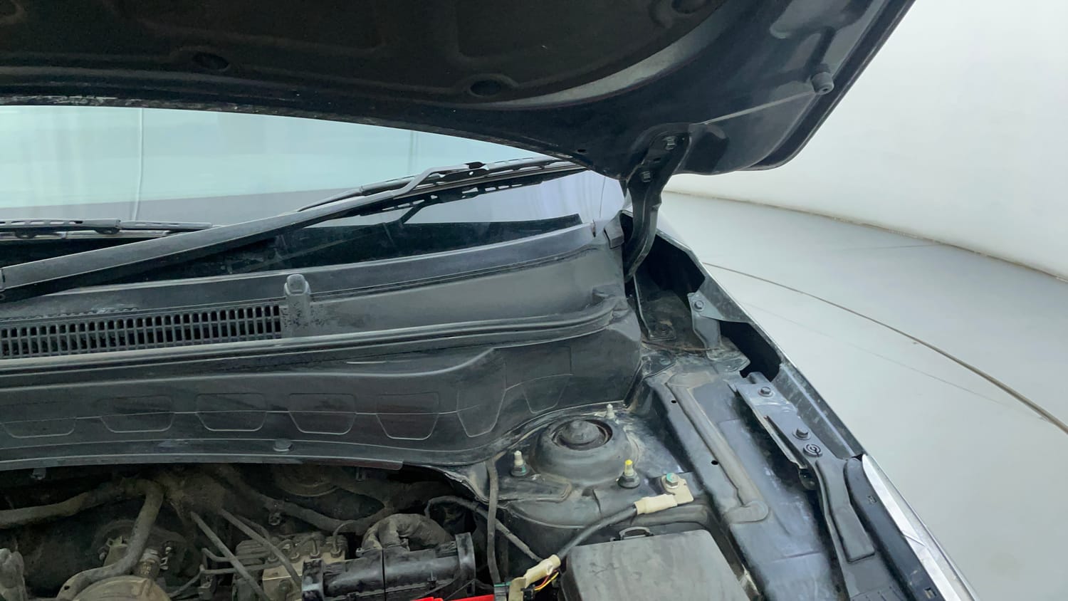 Used 2020 kia Seltos GTX DCT 1.4 Petrol Automatic engine ENGINE LEFT SIDE HINGE & APRON VIEW