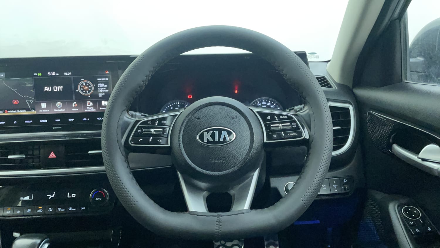 Used 2020 kia Seltos GTX DCT 1.4 Petrol Automatic interior STEERING VIEW