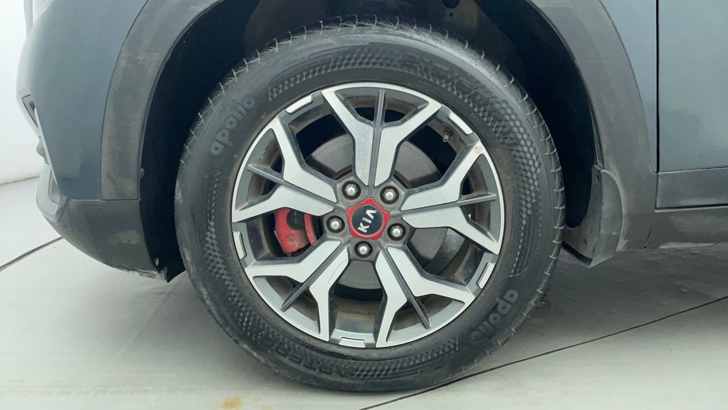 Used 2020 kia Seltos GTX DCT 1.4 Petrol Automatic tyres LEFT FRONT TYRE RIM VIEW