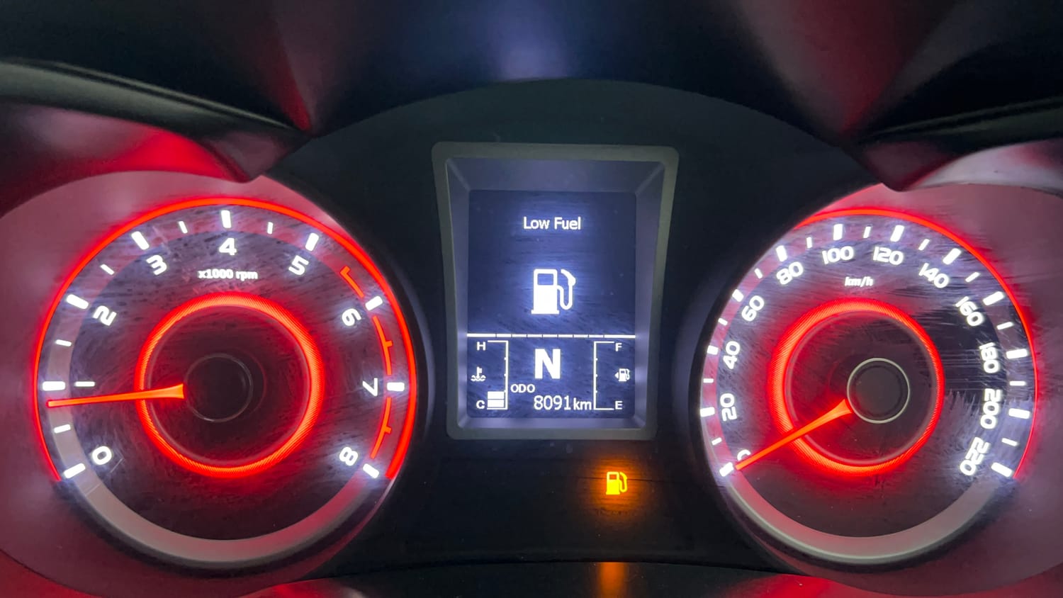 Used 2022 Mahindra XUV 300 W8 (O) 1.2 Petrol AMT Petrol Automatic interior CLUSTERMETER VIEW