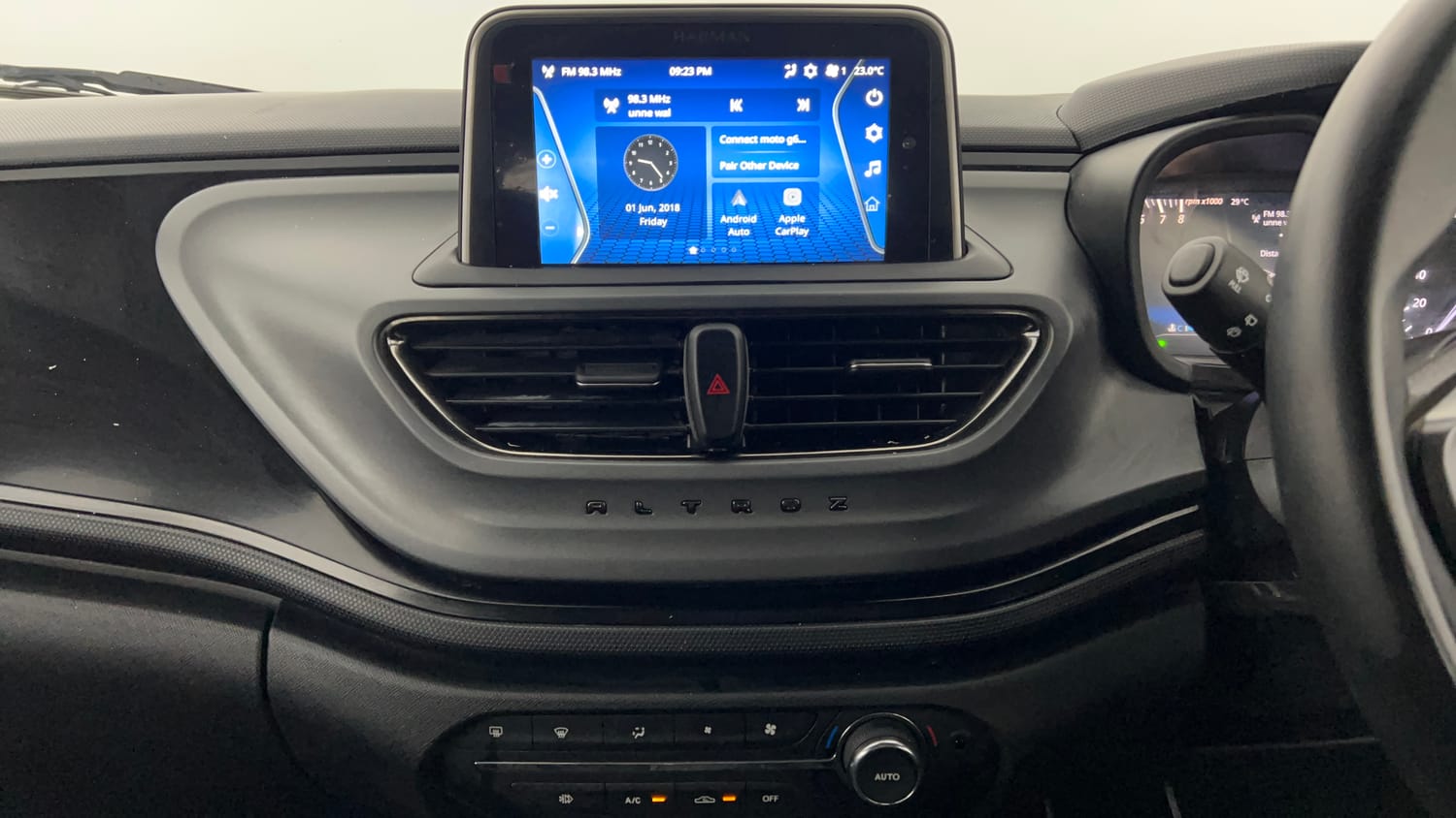 Used 2023 Tata Altroz XZ Plus Petrol Dark Edition Petrol Manual interior MUSIC SYSTEM & AC CONTROL VIEW