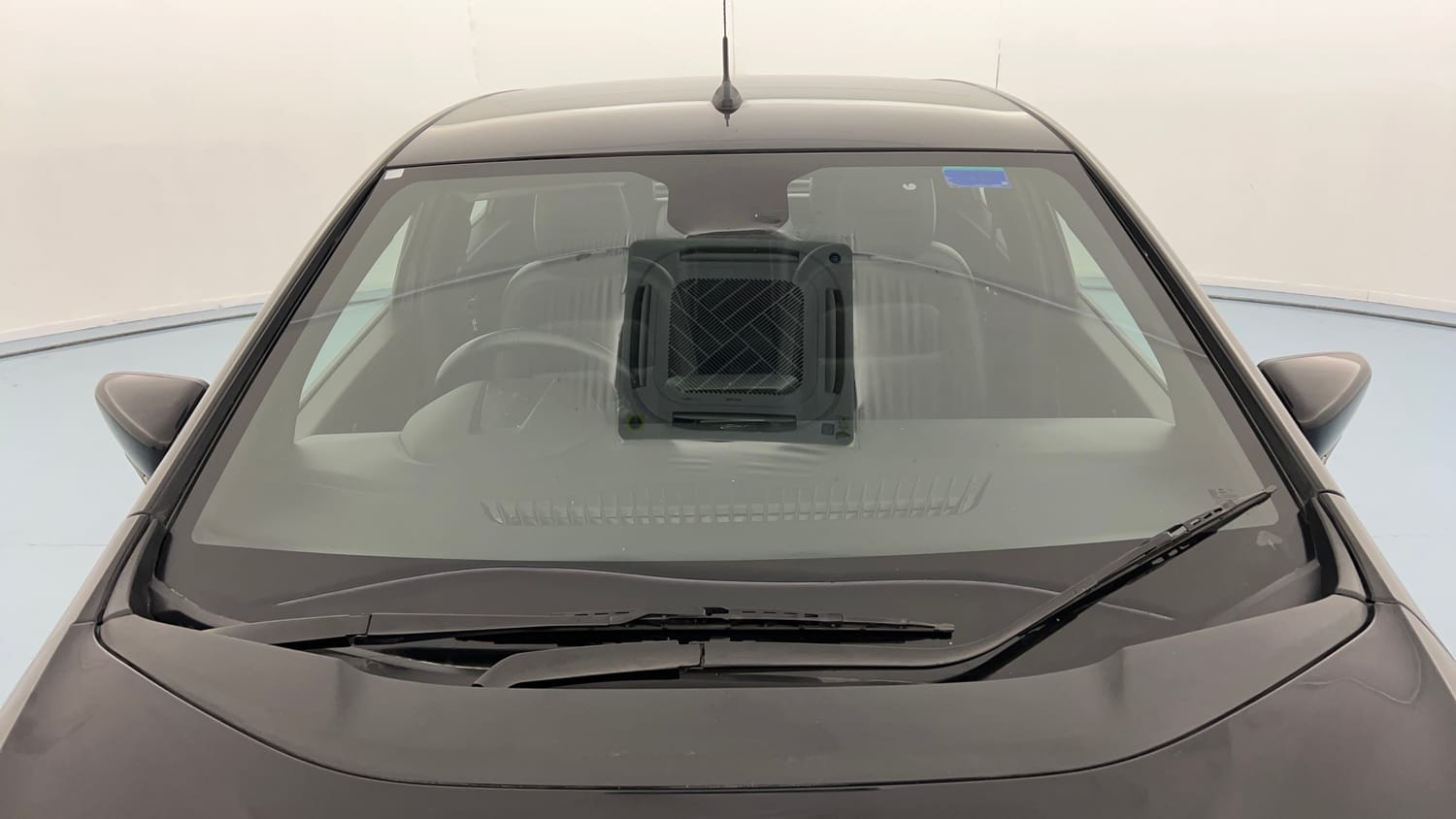 Used 2023 Tata Altroz XZ Plus Petrol Dark Edition Petrol Manual exterior FRONT WINDSHIELD VIEW