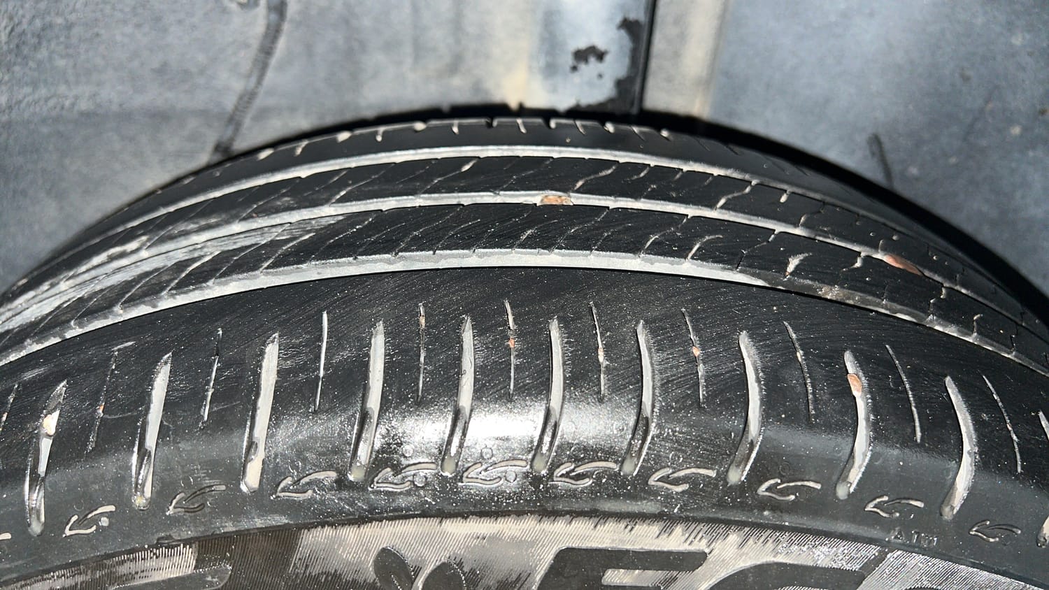 Used 2023 Tata Altroz XZ Plus Petrol Dark Edition Petrol Manual tyres LEFT REAR TYRE TREAD VIEW