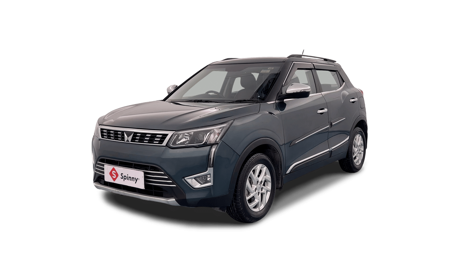 Used 2023 Mahindra XUV 300 W8 1.5 Diesel Diesel Manual Image