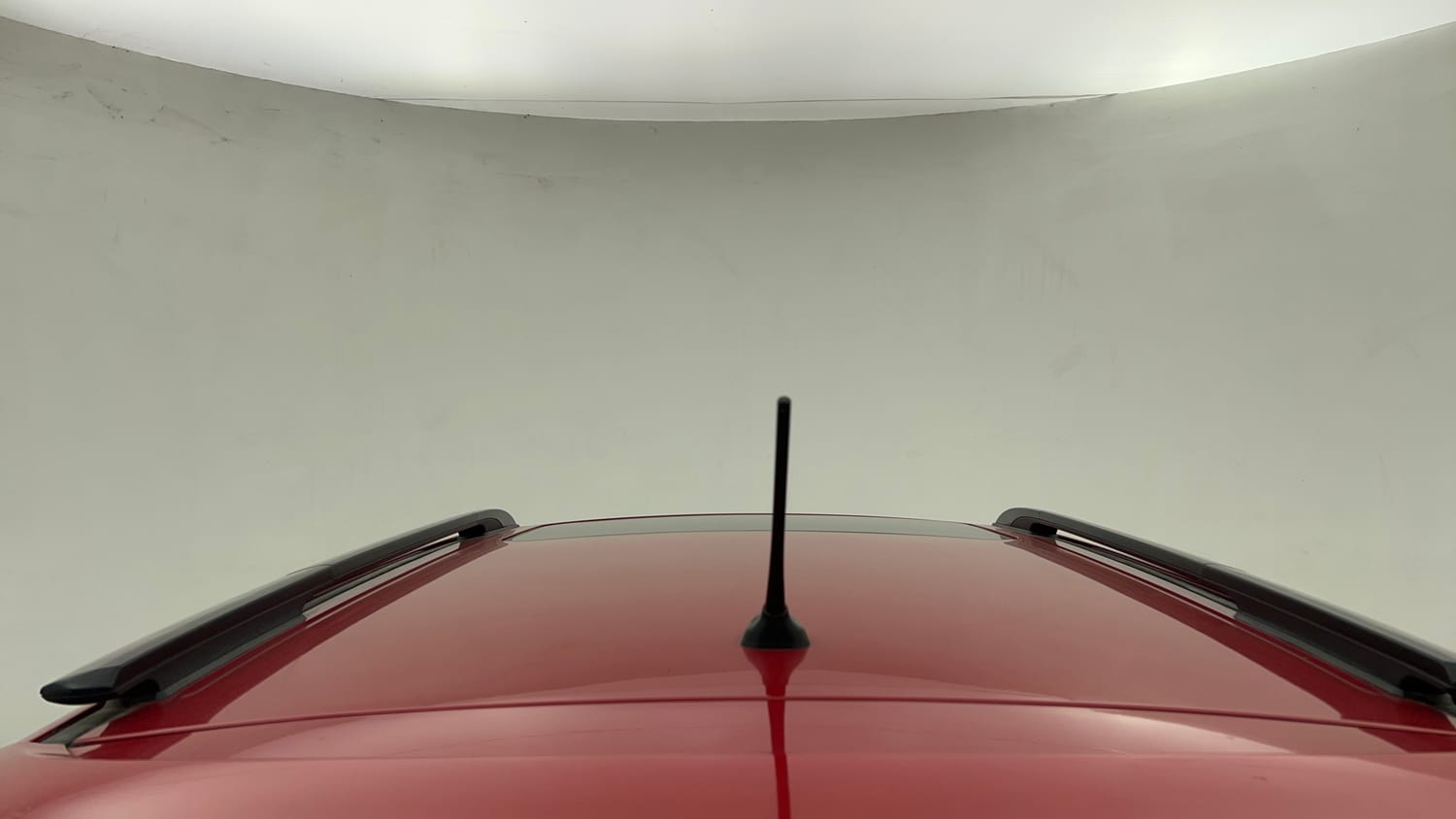 Used 2022 Mahindra XUV 300 W8 (O) 1.2 Petrol AMT Petrol Automatic exterior EXTERIOR ROOF VIEW