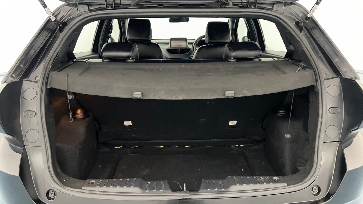 Used 2023 Tata Altroz XZ Plus Petrol Dark Edition Petrol Manual interior DICKY INSIDE VIEW