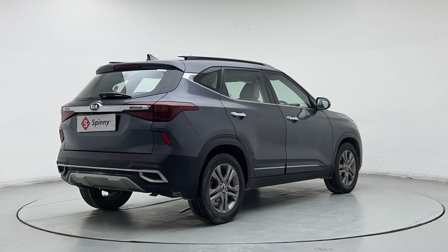 Used 2020 Kia Seltos HTX 1.5 Petrol Manual exterior RIGHT REAR CORNER VIEW