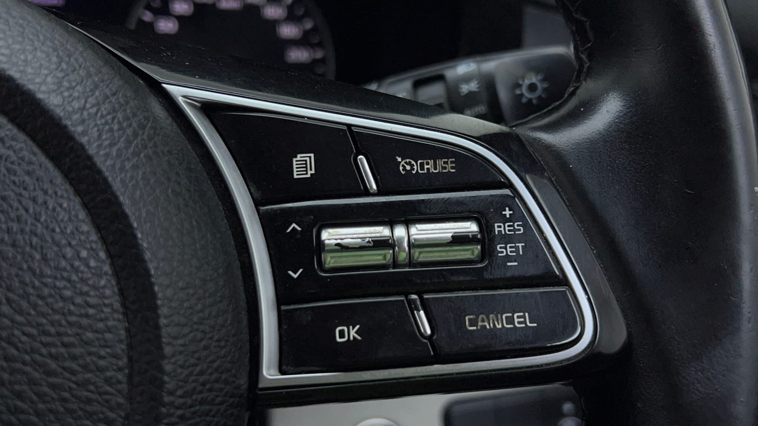 Used 2020 Kia Seltos HTX 1.5 Petrol Manual top_features Cruise control