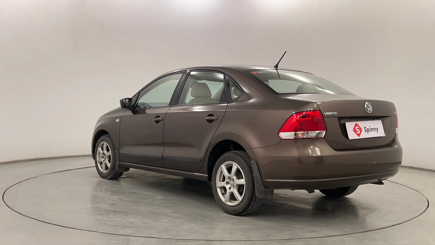 Used 2015 Volkswagen Vento TSI Petrol Automatic exterior LEFT REAR CORNER VIEW