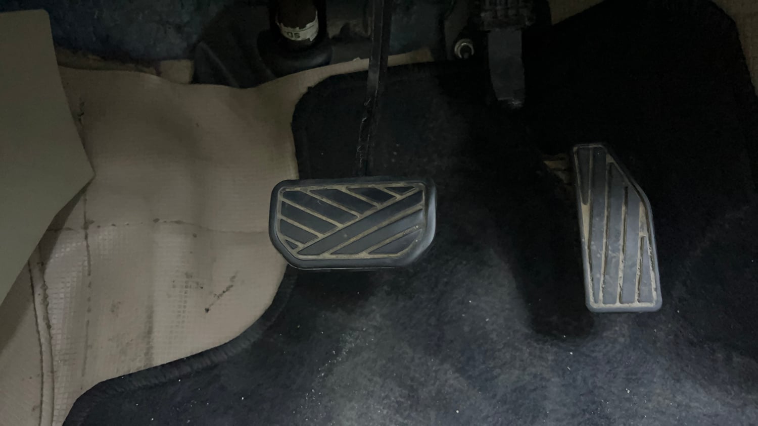 Used 2018 Maruti Suzuki Dzire ZXi Plus AMT Petrol Automatic interior PEDALS VIEW