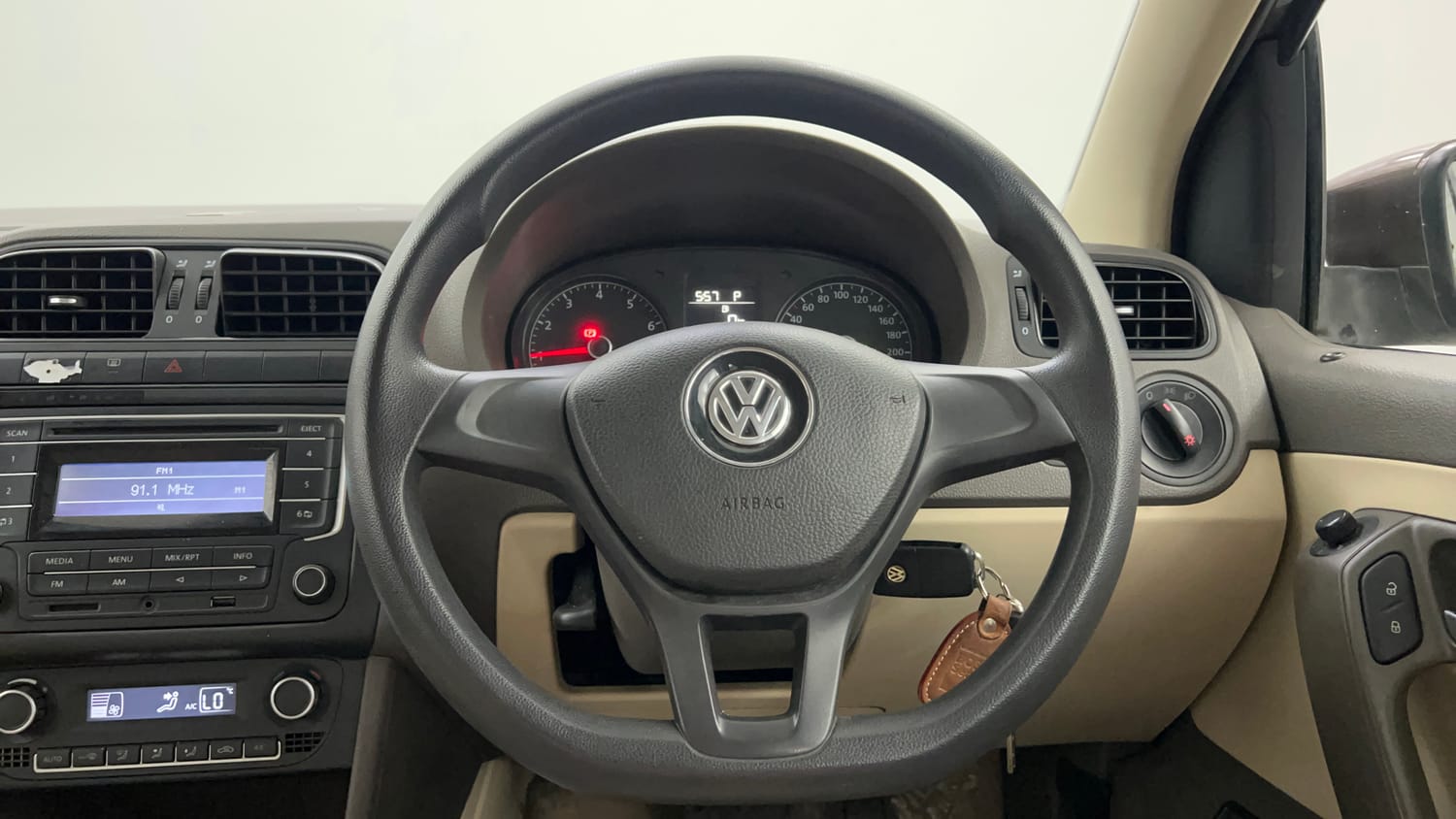Used 2015 Volkswagen Vento TSI Petrol Automatic interior STEERING VIEW