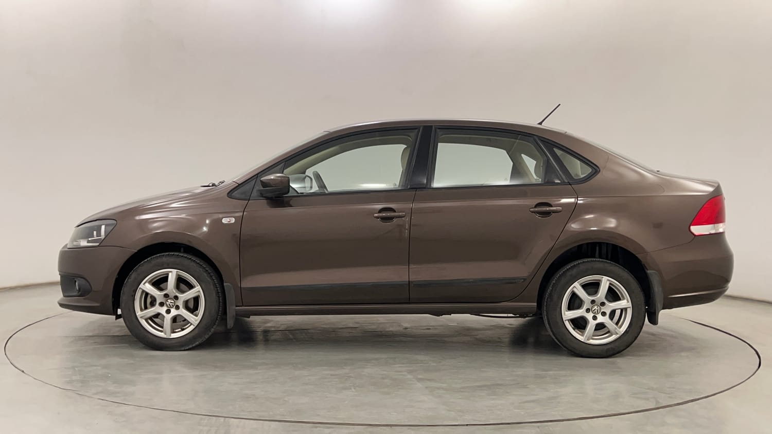 Used 2015 Volkswagen Vento TSI Petrol Automatic exterior LEFT SIDE VIEW