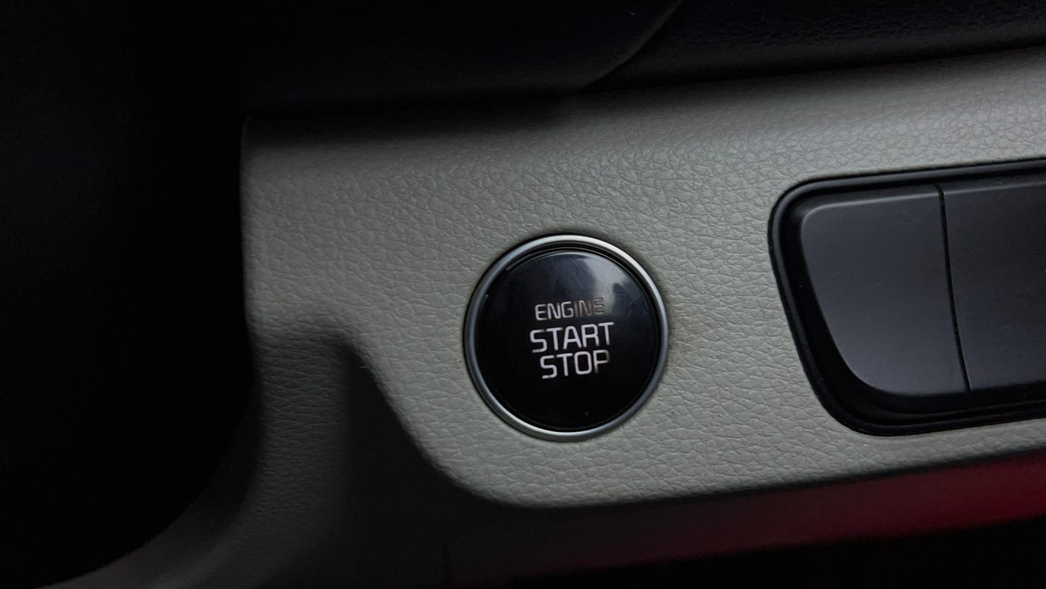Used 2020 Kia Seltos HTX 1.5 Petrol Manual top_features Keyless start