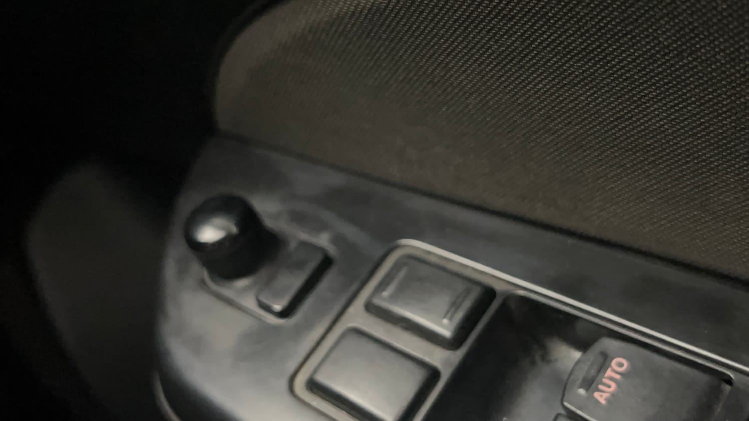 Used 2017 Maruti Suzuki Swift VXi Petrol Manual top_features Adjustable ORVM