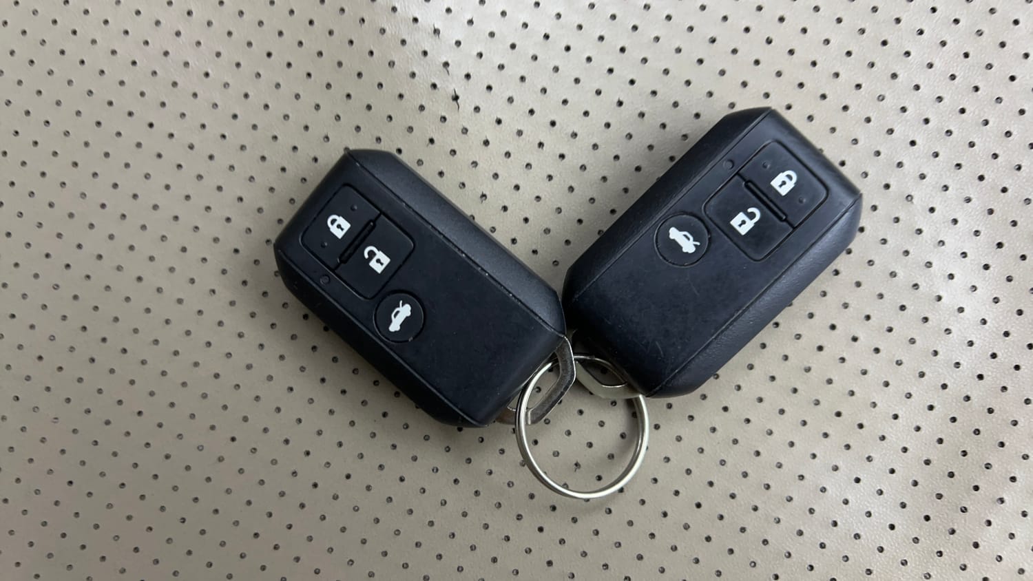 Used 2018 Maruti Suzuki Dzire ZXi Plus AMT Petrol Automatic extra CAR KEY VIEW