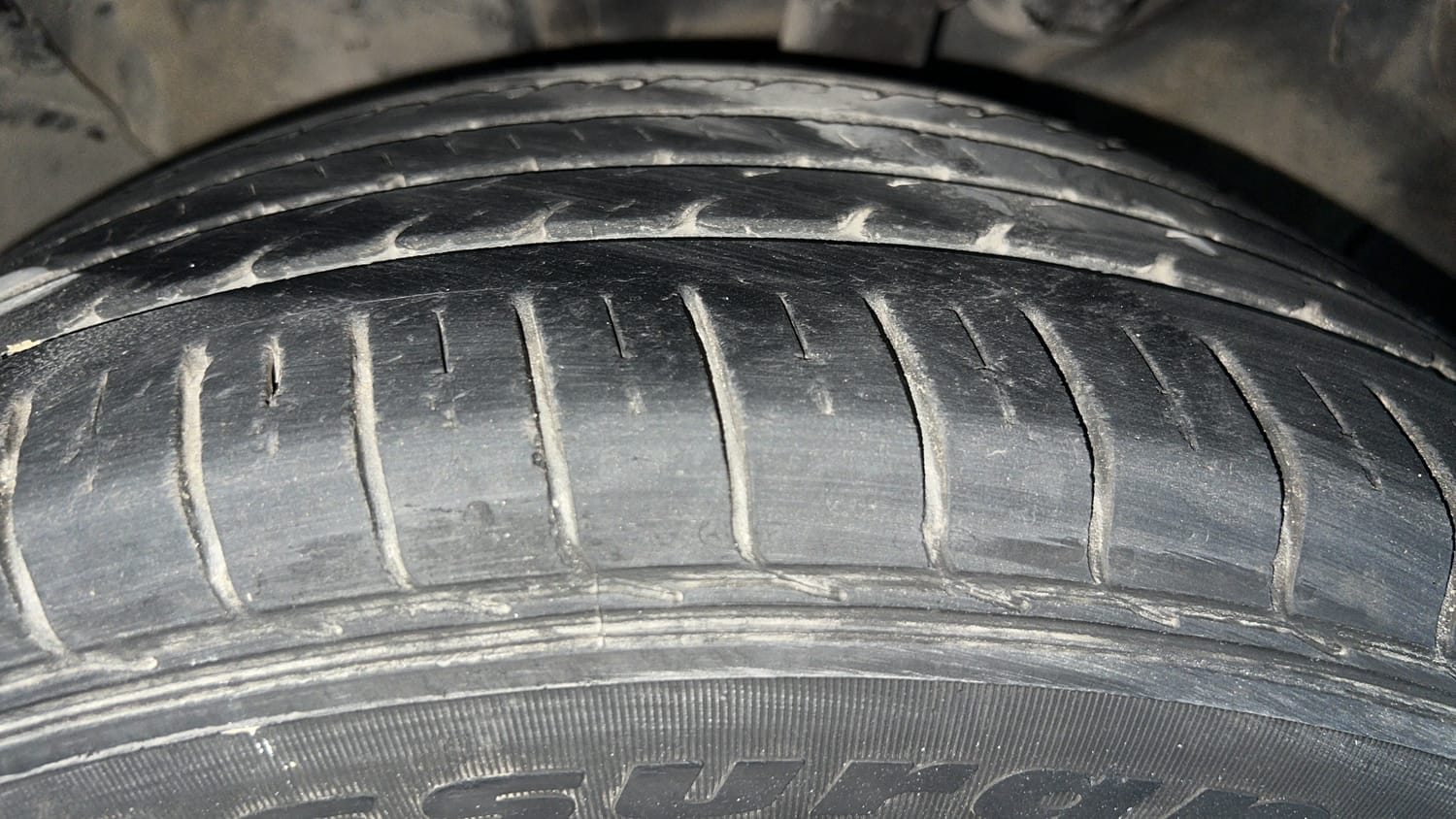Used 2020 Kia Seltos HTX 1.5 Petrol Manual tyres LEFT FRONT TYRE TREAD VIEW