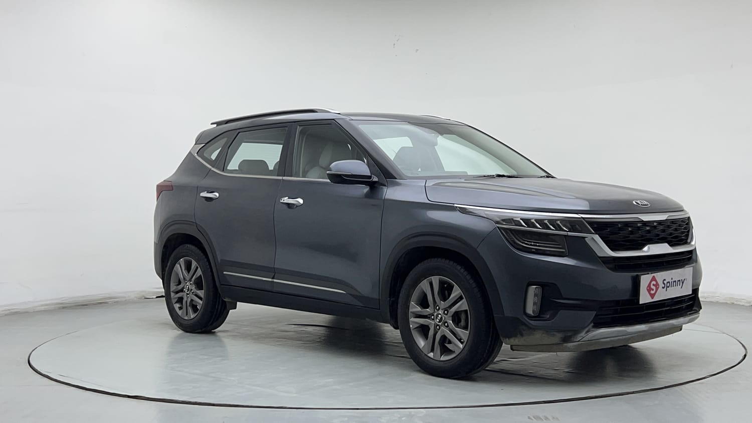 Used 2020 Kia Seltos HTX 1.5 Petrol Manual exterior RIGHT FRONT CORNER VIEW