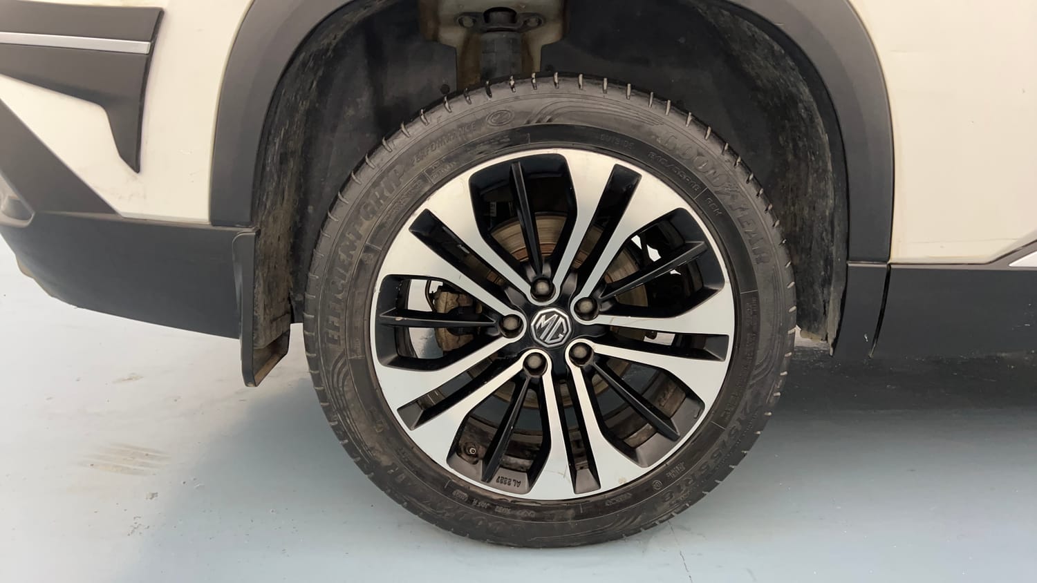 Used 2021 MG Motors Hector Sharp 2.0 Diesel Turbo MT Diesel Manual tyres RIGHT REAR TYRE RIM VIEW