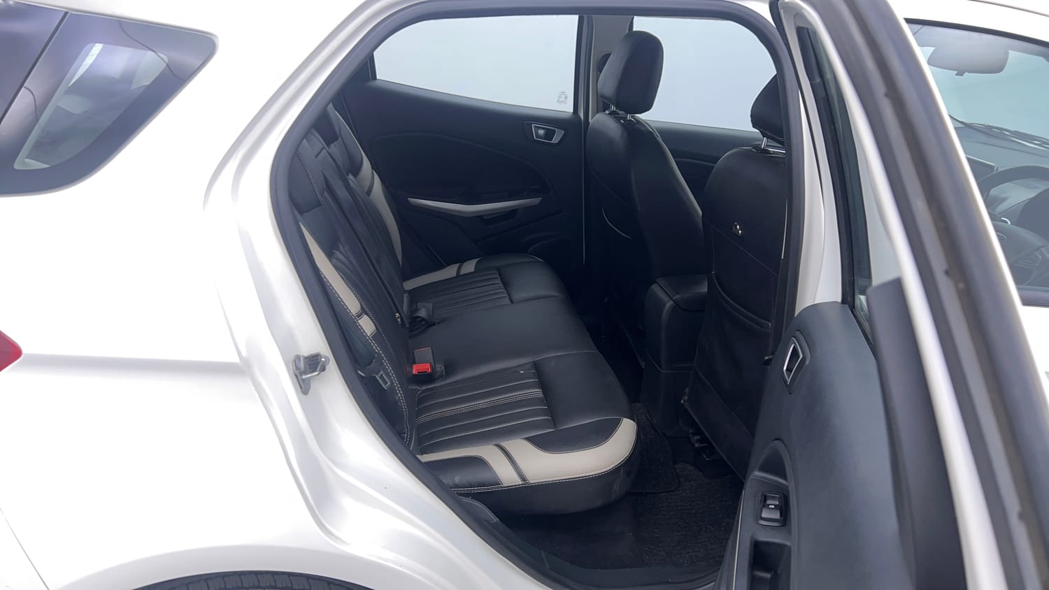 Used 2018 Ford EcoSport Titanium 1.5L Ti-VCT Petrol Manual interior RIGHT SIDE REAR DOOR CABIN VIEW