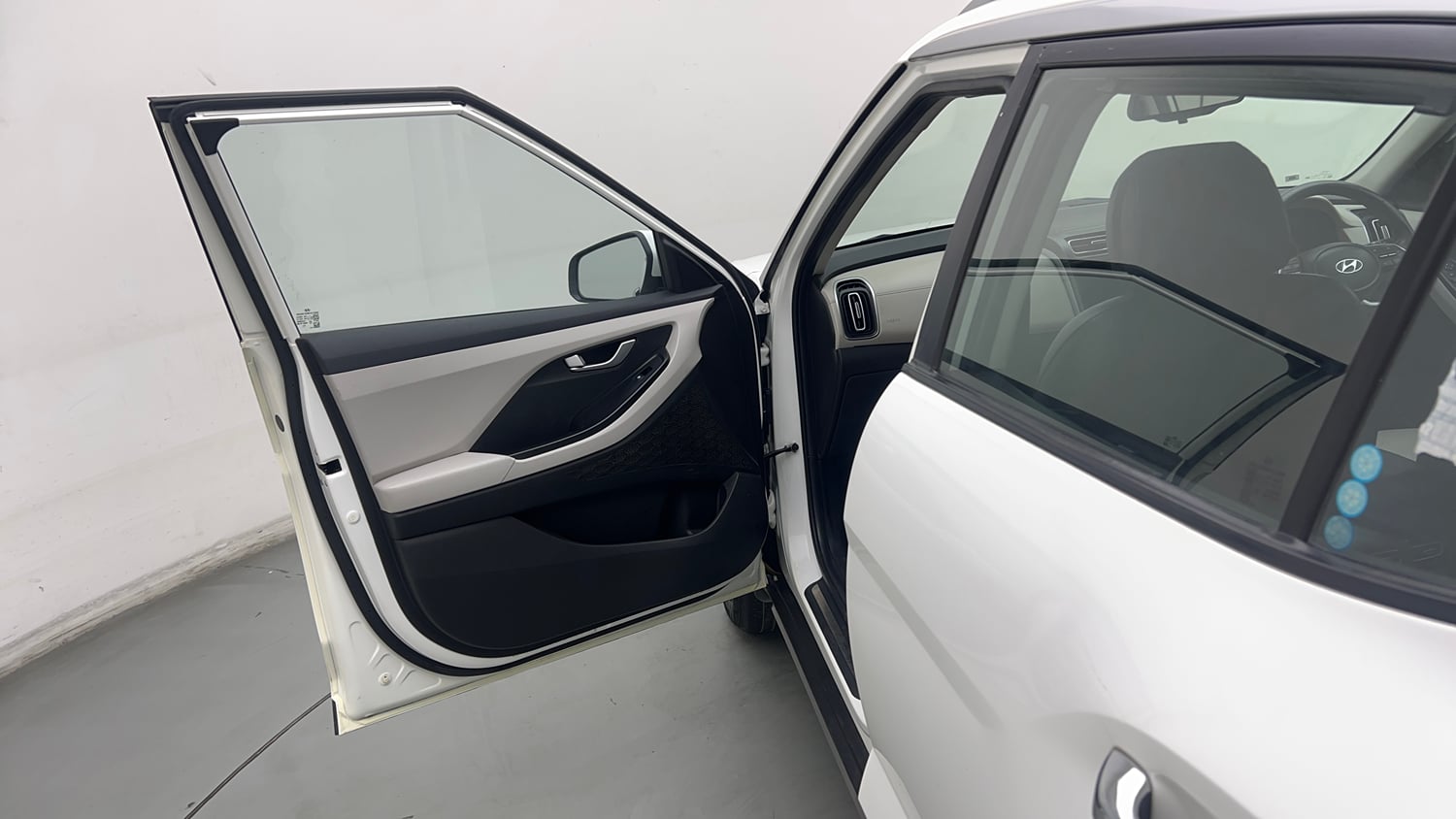 Used 2023 Hyundai Creta SX 1.5 Diesel Diesel Manual interior LEFT FRONT DOOR OPEN VIEW