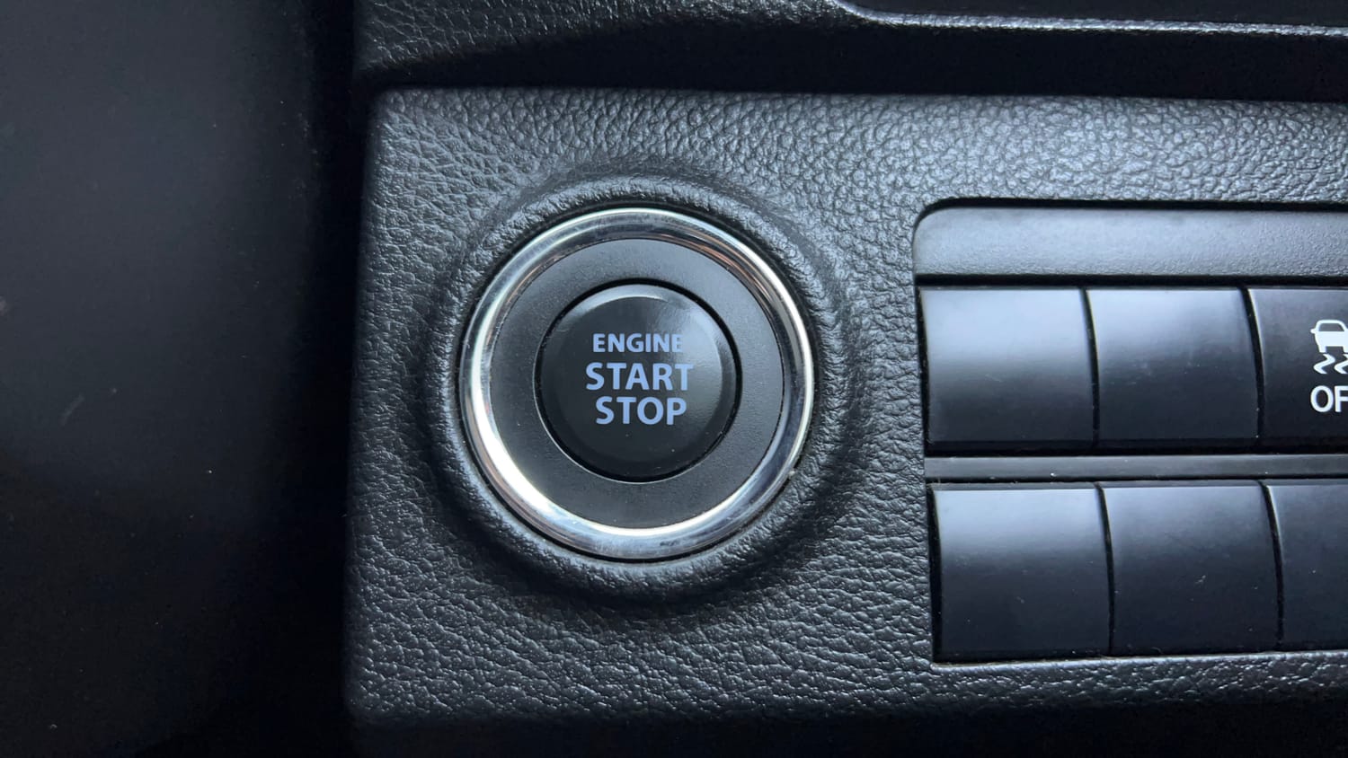 Used 2023 Maruti Suzuki Brezza ZXi Petrol Manual top_features Keyless start