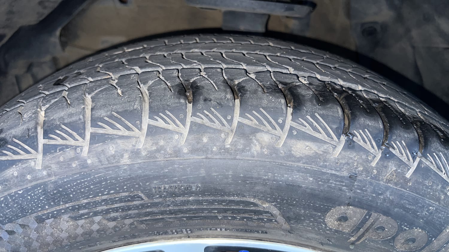 Used 2023 Toyota Urban Cruiser Hyryder V NeoDrive Petrol Manual tyres LEFT FRONT TYRE TREAD VIEW