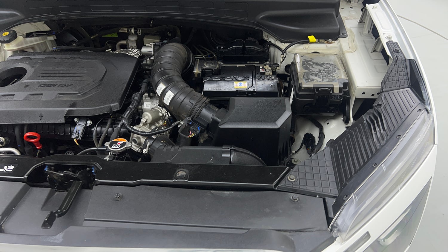 Used 2023 Hyundai Creta SX 1.5 Diesel Diesel Manual engine ENGINE LEFT SIDE VIEW