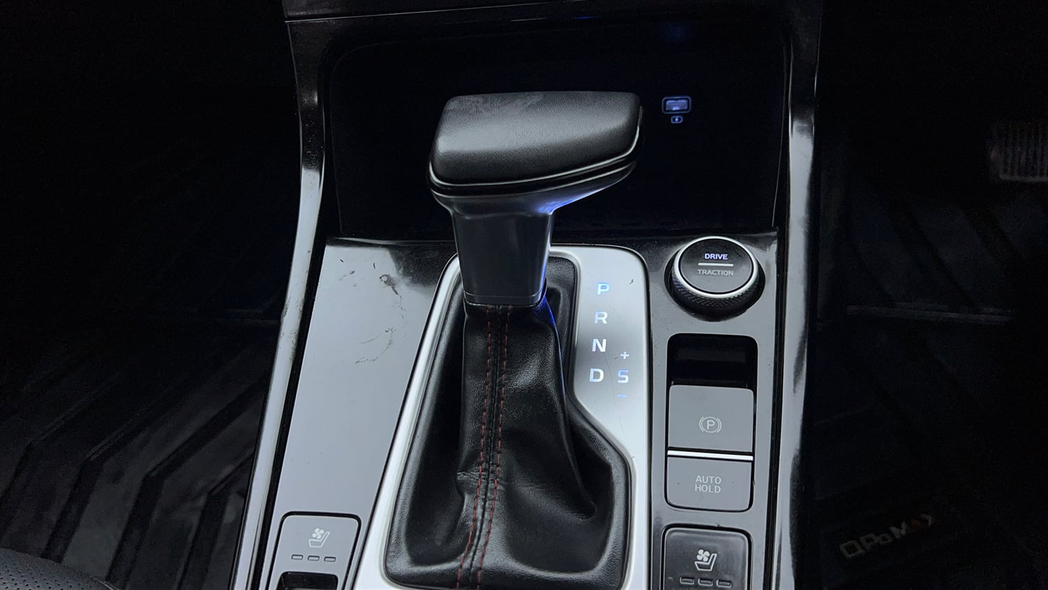Used 2023 Hyundai Creta SX (O) 1.5 Petrol IVT Knight Petrol Automatic interior GEAR  KNOB VIEW