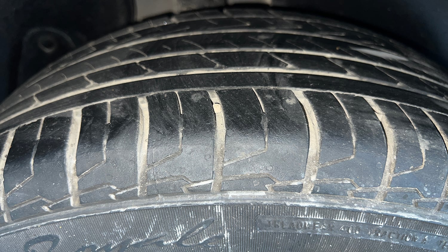 Used 2023 Hyundai Creta SX (O) 1.5 Petrol IVT Knight Petrol Automatic tyres RIGHT REAR TYRE TREAD VIEW