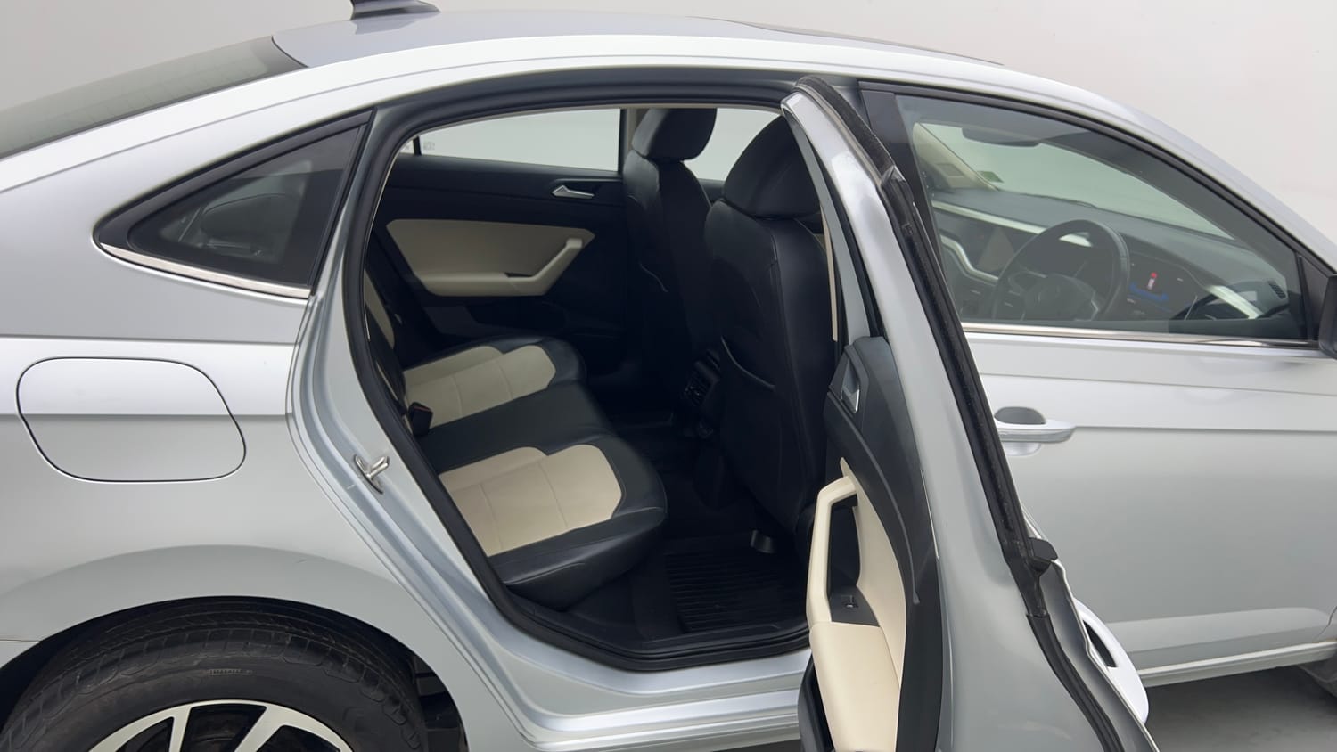 2023 Volkswagen Virtus Topline 1.0 TSI AT-18