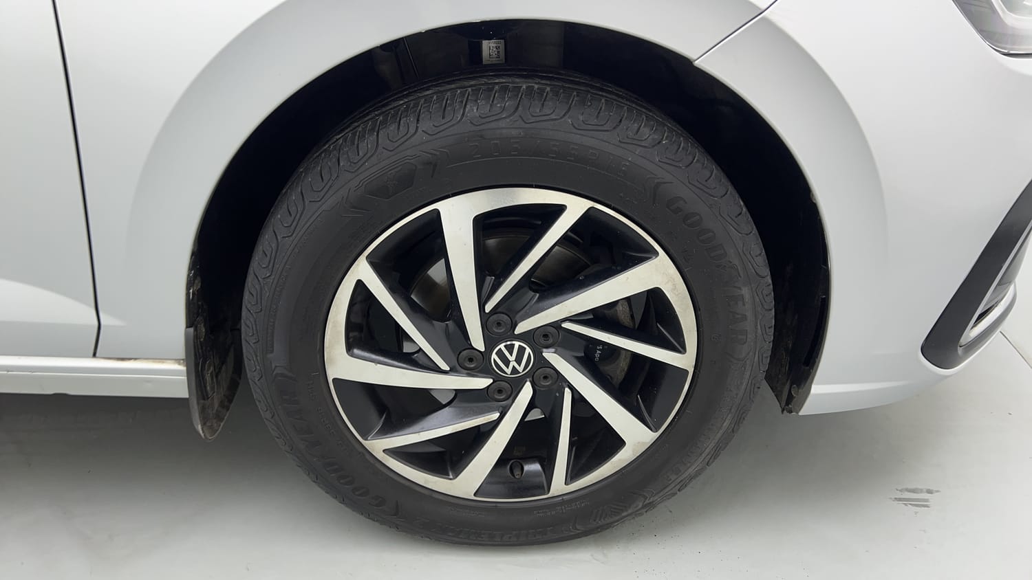 2023 Volkswagen Virtus Topline 1.0 TSI AT-32