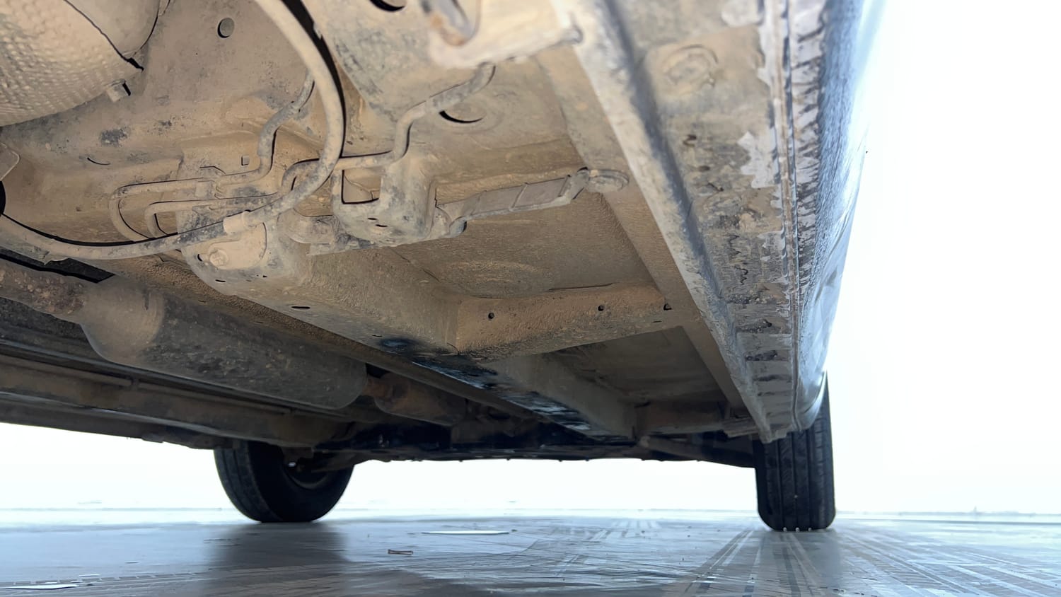 Used 2016 Maruti Suzuki Swift VXi Petrol Manual extra REAR RIGHT UNDERBODY VIEW