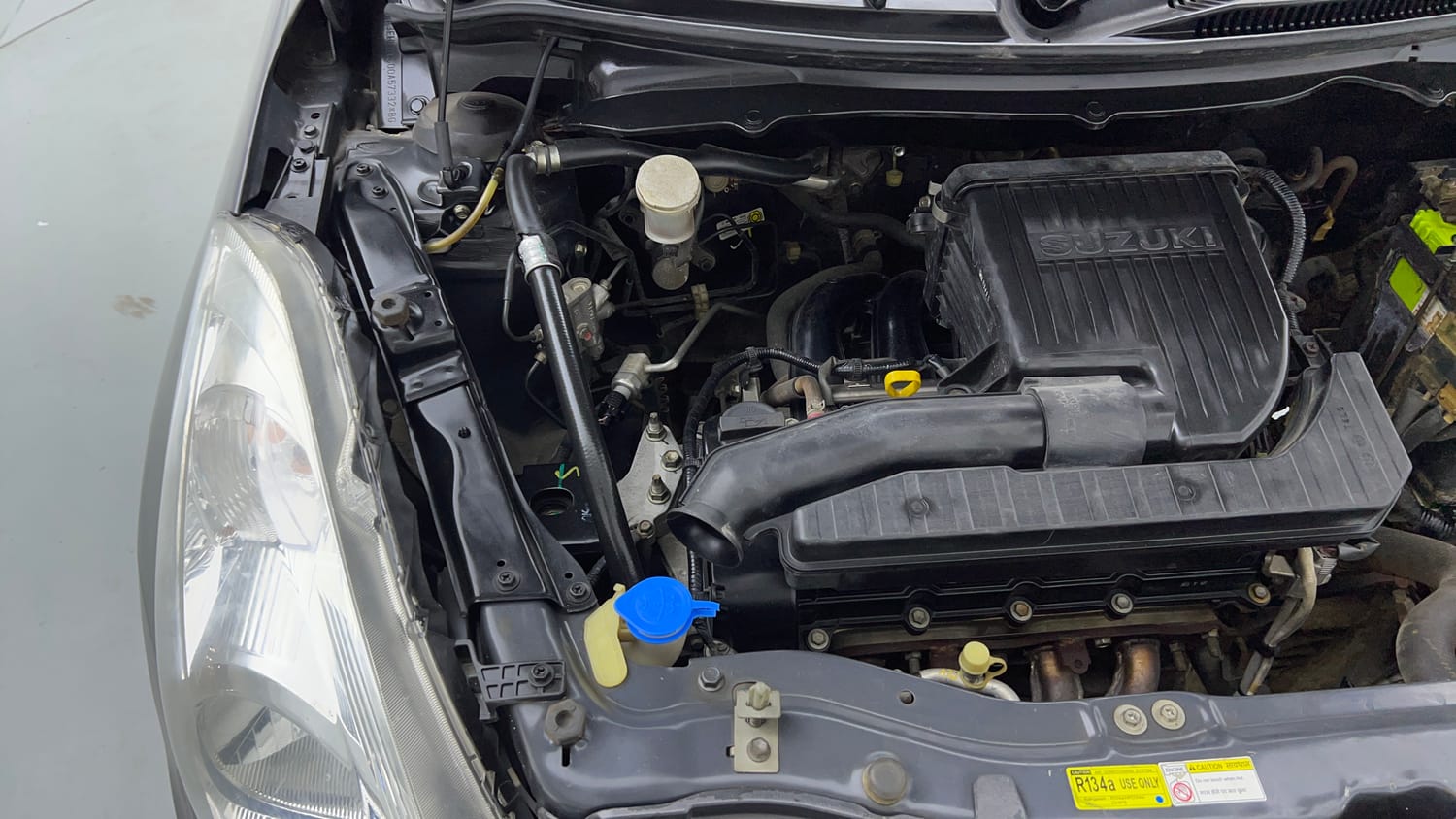 Used 2016 Maruti Suzuki Swift VXi Petrol Manual engine ENGINE RIGHT SIDE VIEW