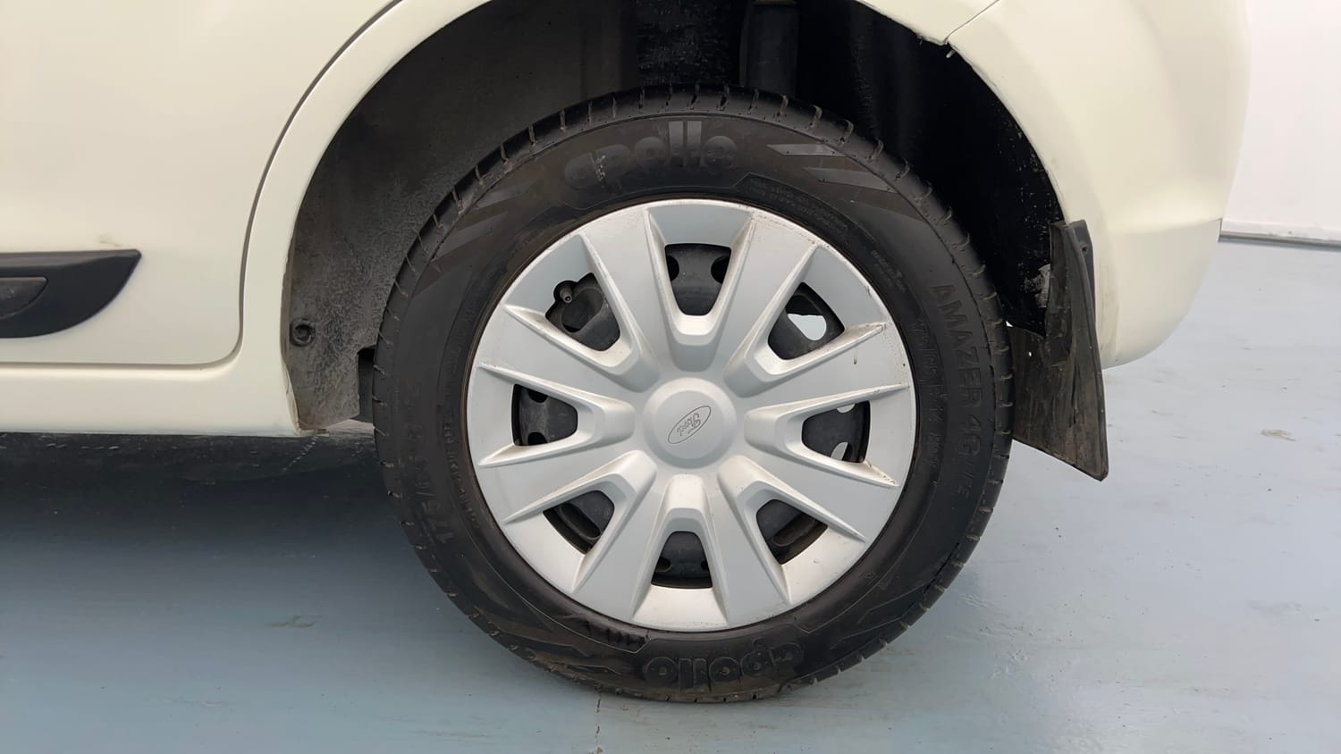 Used 2017 Ford Figo Duratec Petrol EXI 1.2 Petrol Manual tyres LEFT REAR TYRE RIM VIEW