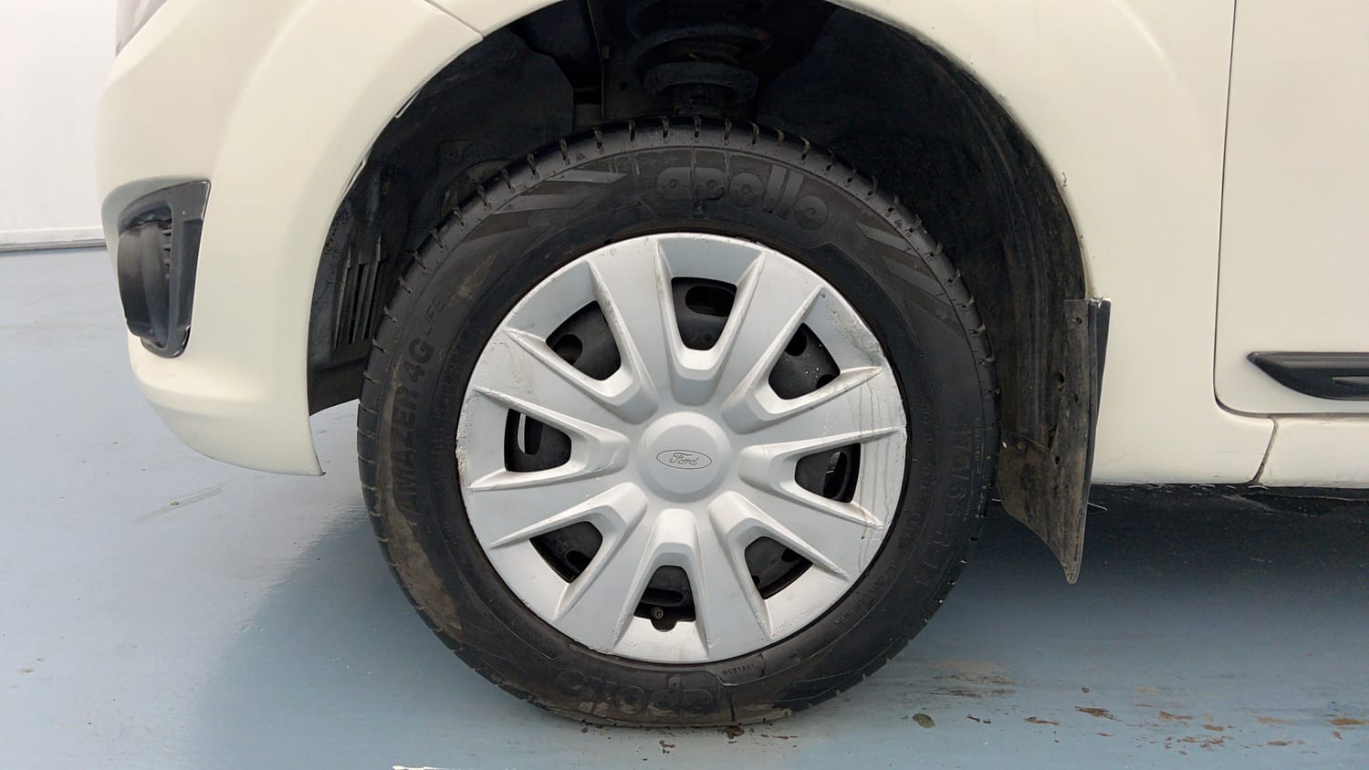 Used 2017 Ford Figo Duratec Petrol EXI 1.2 Petrol Manual tyres LEFT FRONT TYRE RIM VIEW