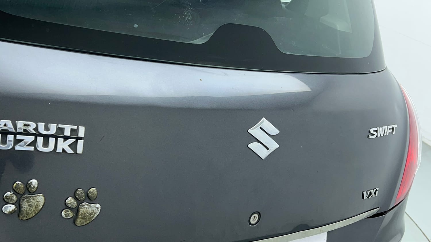 Used 2016 Maruti Suzuki Swift VXi Petrol Manual dents MINOR SCRATCH