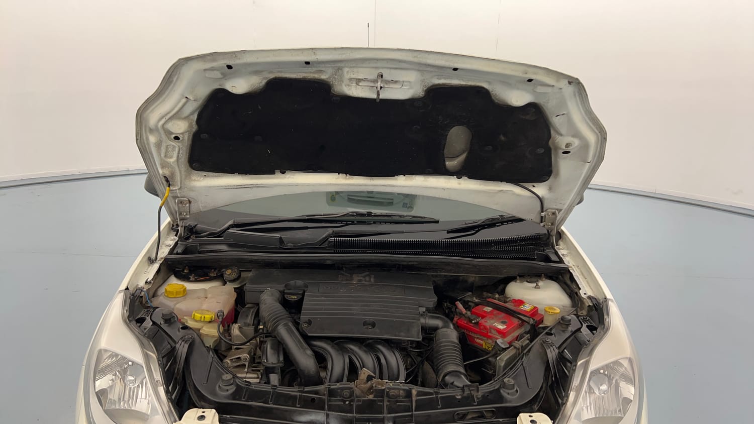 Used 2017 Ford Figo Duratec Petrol EXI 1.2 Petrol Manual engine ENGINE & BONNET OPEN FRONT VIEW