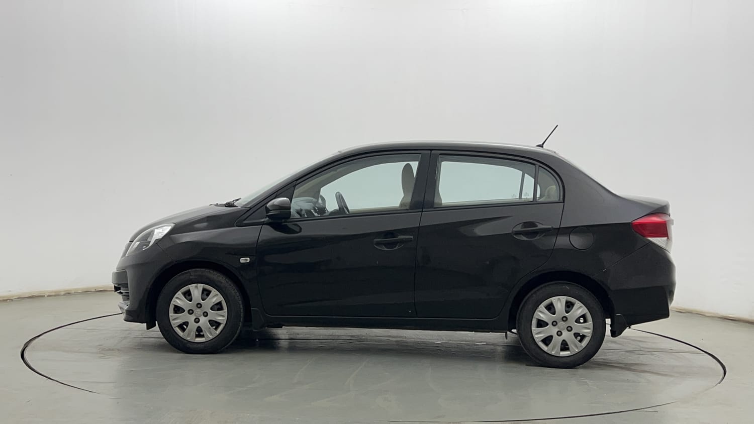 Used 2015 Honda Amaze 1.2 S i-VTEC Petrol Manual exterior LEFT SIDE VIEW