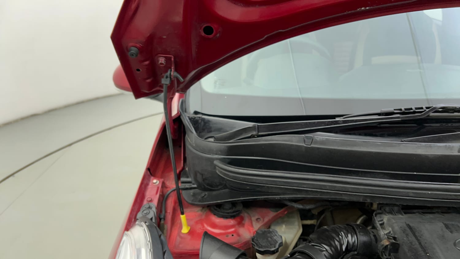 Used 2018 Hyundai Grand i10 Sportz 1.2 Kappa VTVT Petrol Manual engine ENGINE RIGHT SIDE HINGE & APRON VIEW