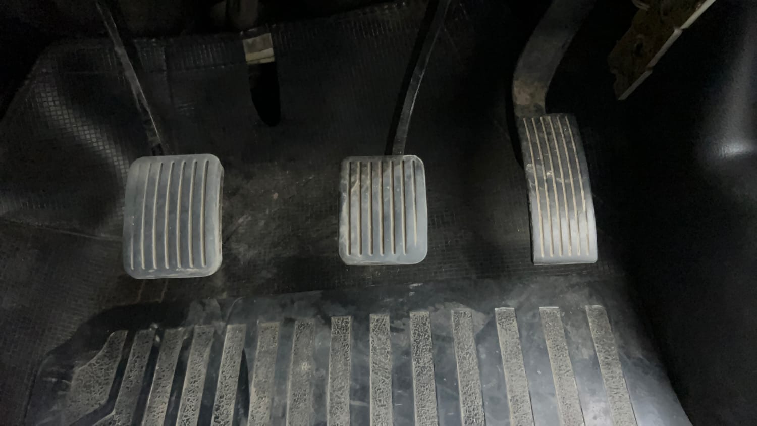 Used 2018 Hyundai Grand i10 Sportz 1.2 Kappa VTVT Petrol Manual interior PEDALS VIEW