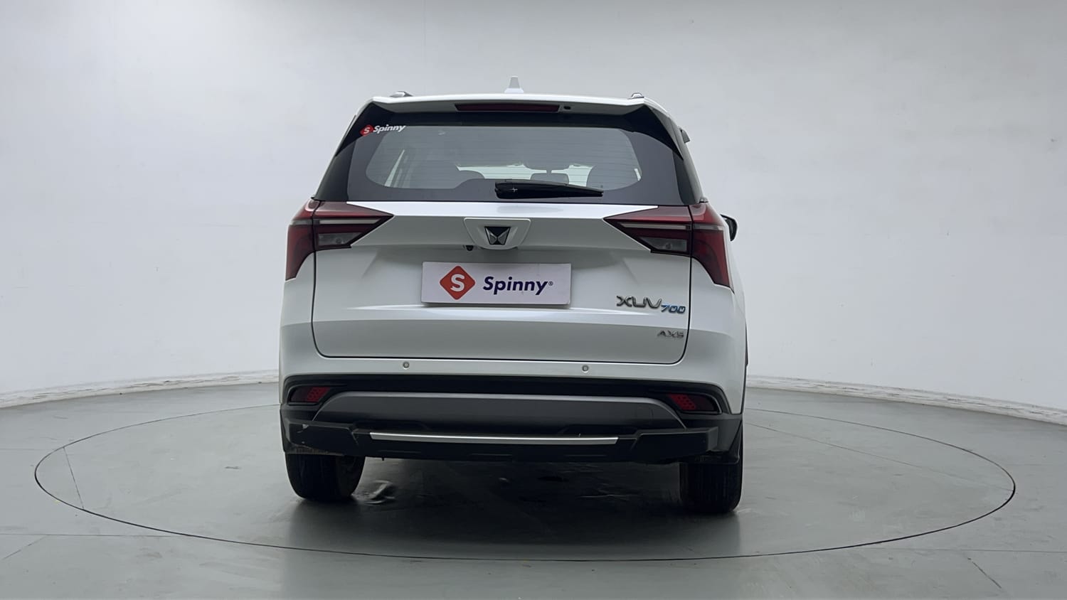 2023 Mahindra XUV700 AX 5 Diesel AT 5 STR-3