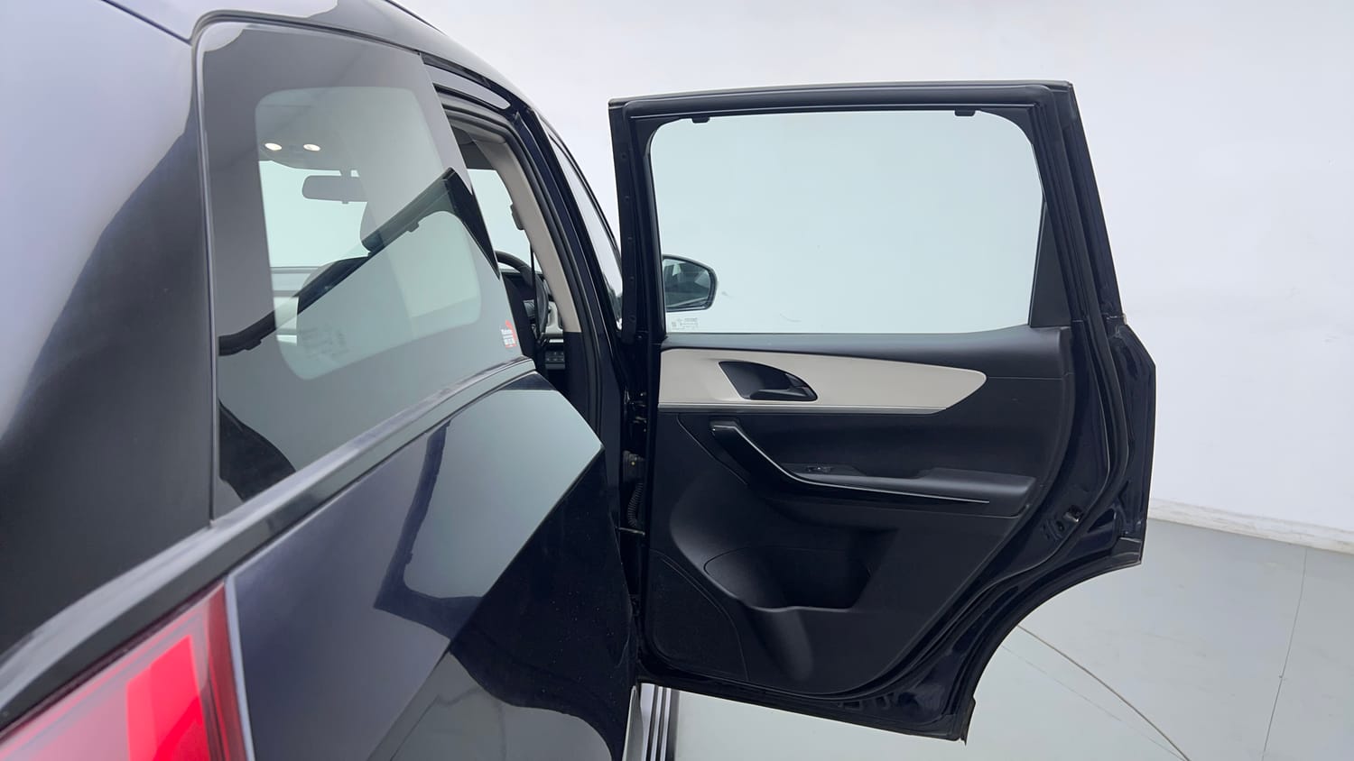 Used 2023 Mahindra XUV700 AX 5 Diesel AT 5 STR Diesel Automatic interior RIGHT REAR DOOR OPEN VIEW