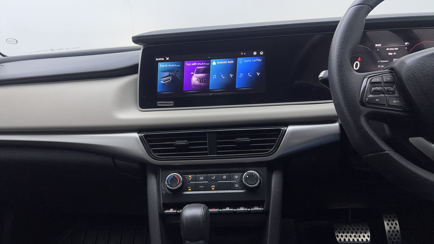 2023 Mahindra XUV700 AX 5 Diesel AT 5 STR-13