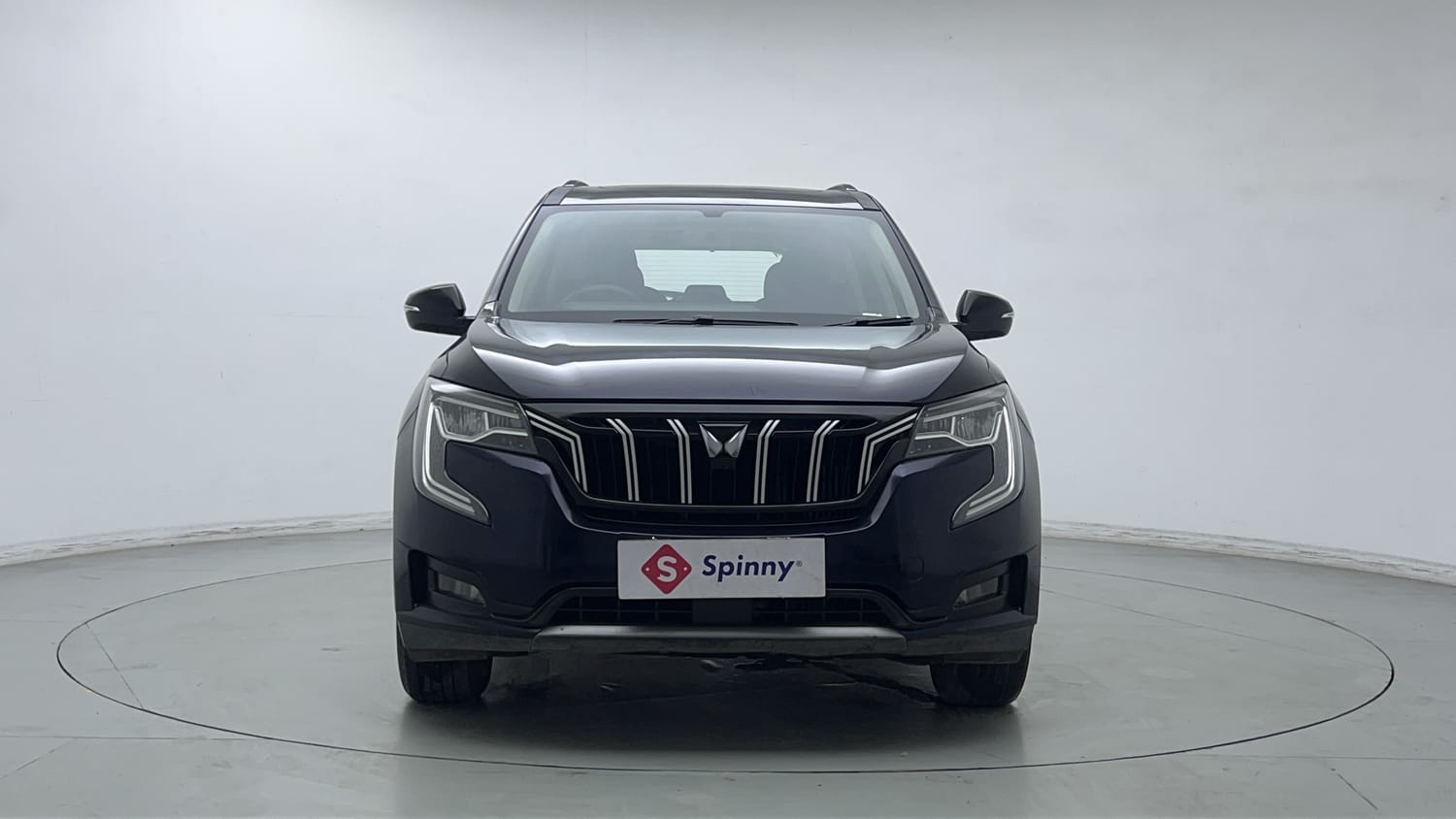 Used 2023 Mahindra XUV700 AX 5 Diesel AT 5 STR Diesel Automatic exterior FRONT VIEW